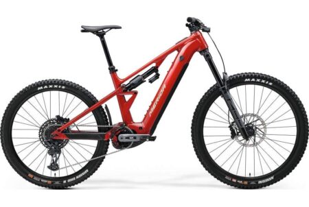 Bicicleta Merida eOne Eighty 700 2025