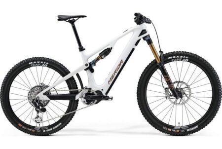 Bicicleta Merida Eone Sixty 10K 2025